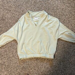 light green gymshark long sleeve crop